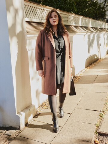 Guido Maria Kretschmer Curvy Between-seasons coat in Brown: front