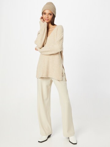 Pullover 'Josina' di ABOUT YOU in beige