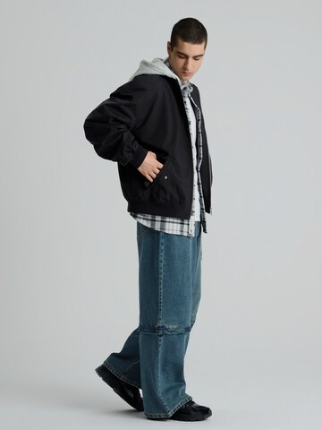 NoWear Between-Season Jacket in Black