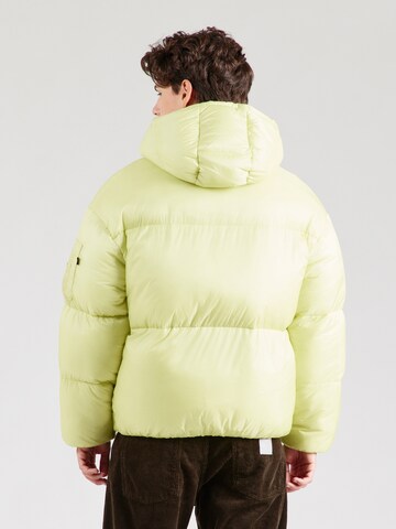 zaļš ALPHA INDUSTRIES Ziemas jaka