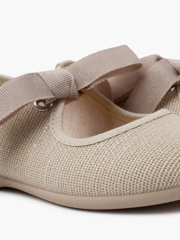 Pisamonas - Bailarina en beige