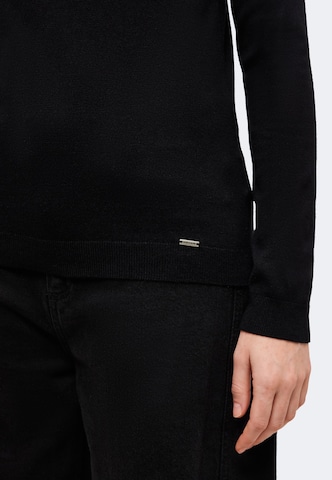 MORE & MORE - Pullover em preto: lateral