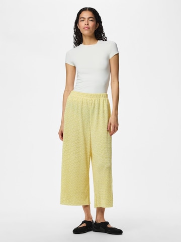 PIECES Wide leg Broek in Beige: voorkant
