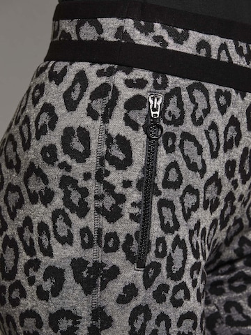 Coupe slim Pantalon MADELEINE en noir