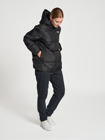 Hummel Winter jacket 'Lgc Nicola' in Black