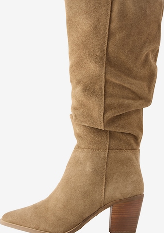 Next Saappaat värissä ruskea: etupuoli