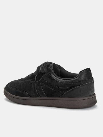 Baskets basses Pull&Bear en noir