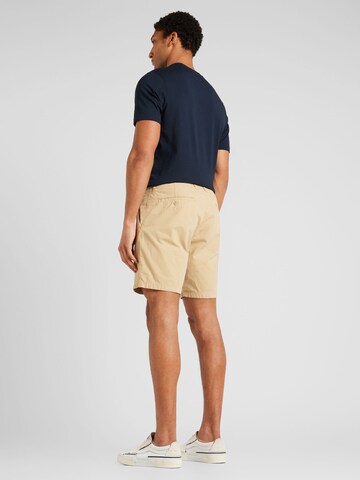 Carhartt WIP Regular Shorts 'John' in Braun