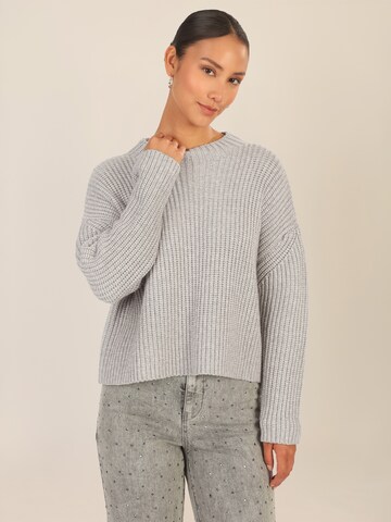 APART Pullover in Grau: Vorderseite