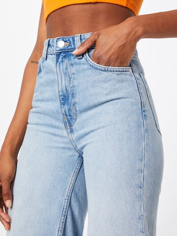 WEEKDAY Wide leg Jeans 'Ace Summer' i blå