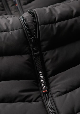 Vestă 'Fuji' de la Superdry pe negru