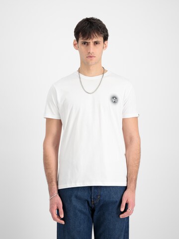 ALPHA INDUSTRIES T-shirt i vit: framsida