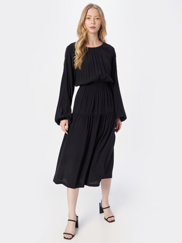 Robe 'Kalinda' MSCH COPENHAGEN en noir : devant