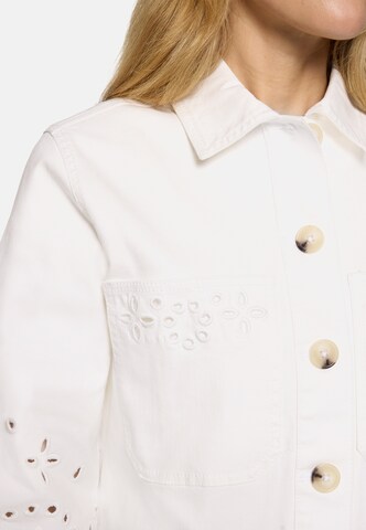 zero Blazer in White