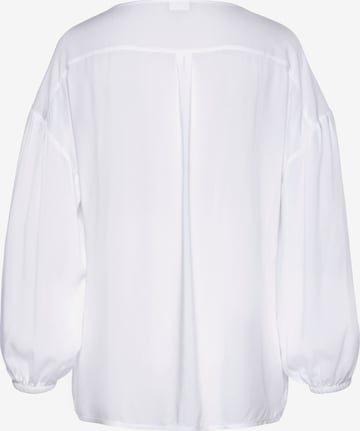 LASCANA Блуза в бяло