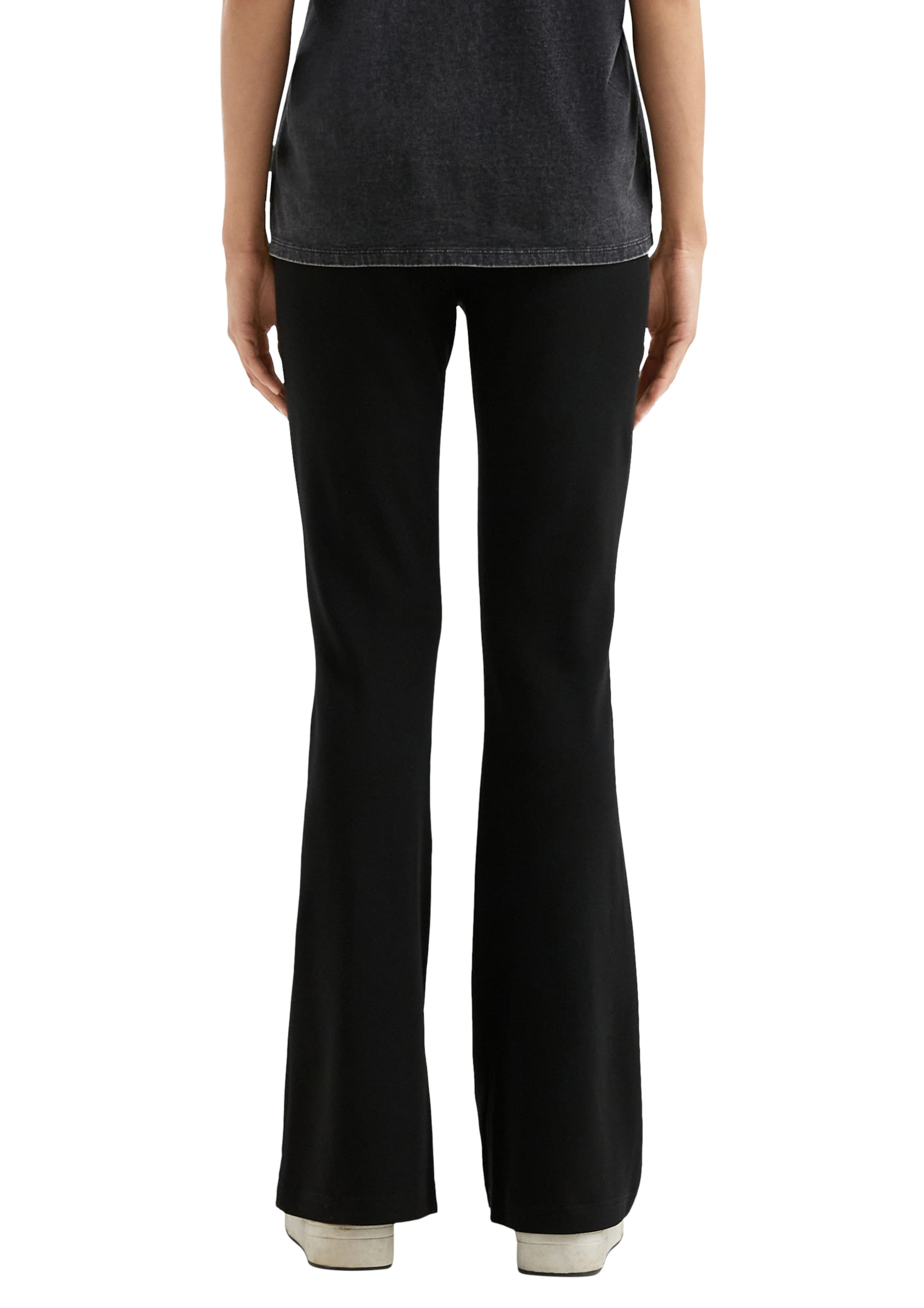 QS Flared Hose in Schwarz