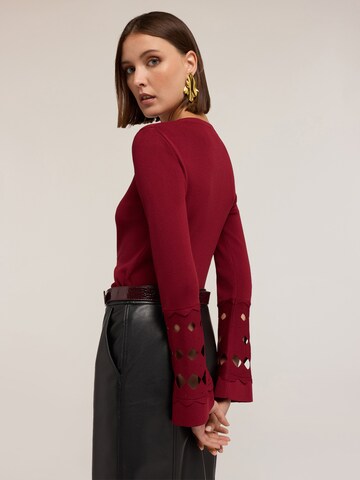 Pull-over MOTIVI en rouge