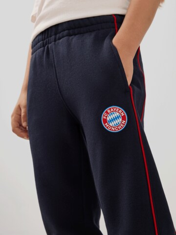 FC BAYERN MÜNCHEN Regular Pants in Blue