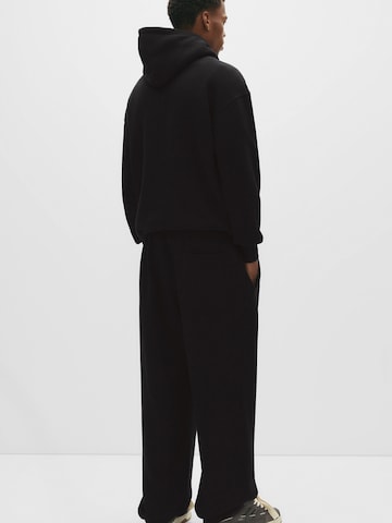Loosefit Pantaloni di Pull&Bear in nero