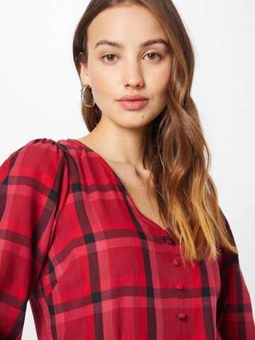 Dorothy Perkins - Vestidos camiseiros em vermelho