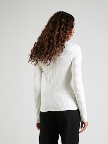 Banana Republic Sweater in Beige