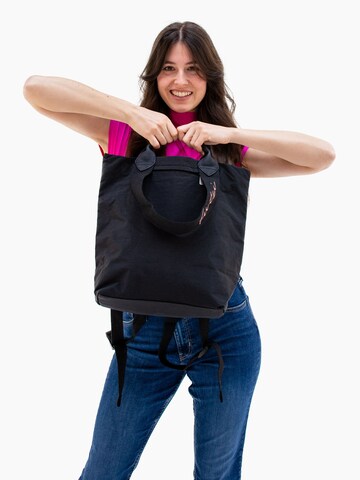 Fritzi aus Preußen Rucksack 'Ju' in Schwarz: Vorderseite