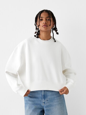 Sweat-shirt Bershka en blanc : devant