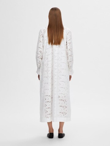 Robe SELECTED FEMME en blanc