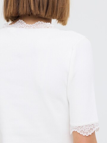 Oxmo T-Shirt ' OXNSuna Lace ' in Weiß