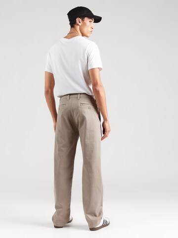regular Pantaloni chino di ALPHA INDUSTRIES in beige: dietro