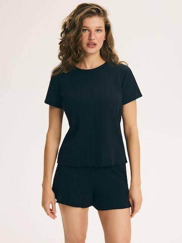 ESOTIQ Pyjama 'Pearl' in Zwart: voorkant