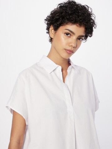 QS Blouse in White