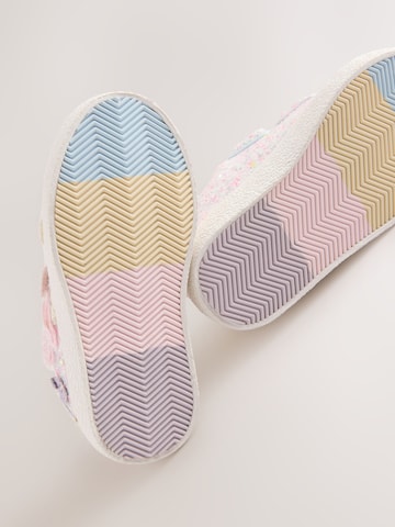 Sneaker de la Next pe mai multe culori