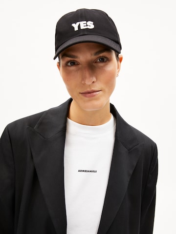 Casquette 'YENAAS MAAYBE' ARMEDANGELS en noir