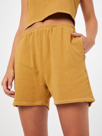 Regular Pantalon 'Ekowood' AMERICAN VINTAGE en jaune