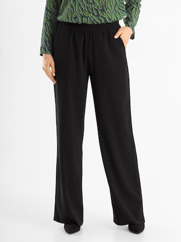 Jascha Stockholm Regular Pants in Black: front