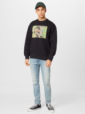 LEVI'S ® Sweatshirt 'Relaxd Graphic Crew' i svart