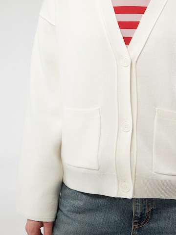 ICHI Плетена жилетка 'IHBALLIA' в бяло