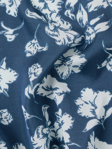 Calvin Klein Tuch in Blau