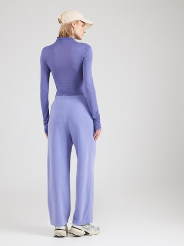 AMERICAN VINTAGE Loosefit Παντελόνι 'PLIZZY' σε λιλά