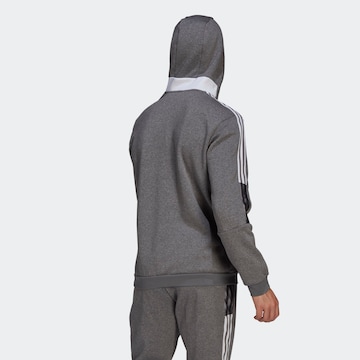 ADIDAS SPORTSWEAR - Skinny Sweatshirt de desporto 'Tiro 21 Sweat' em cinzento