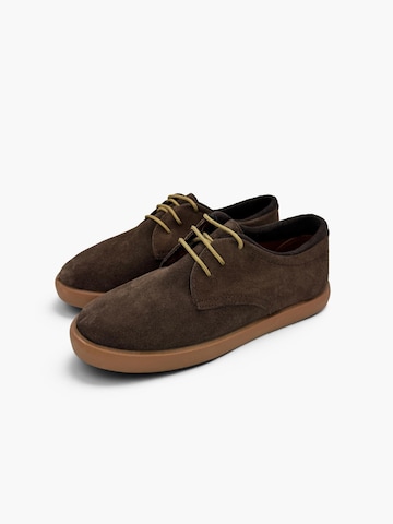 Chaussure basse Pisamonas en marron