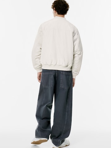 Veste mi-saison Pull&Bear en blanc