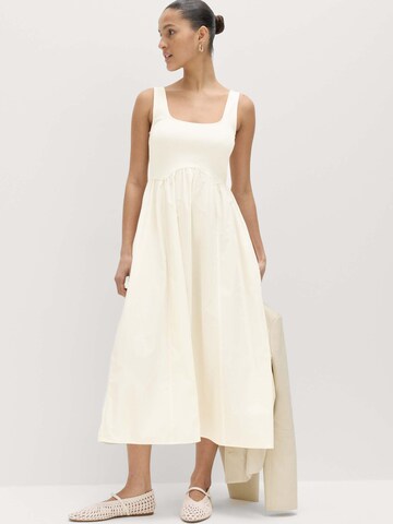 Marks & Spencer Kleid in Beige: Vorderseite