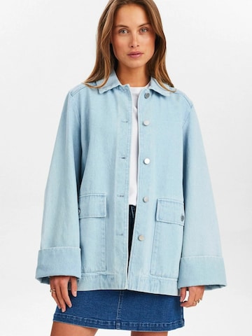 NÜMPH Tussenjas in Blauw: voorkant