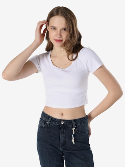 Colin's Shirt in White, Item view