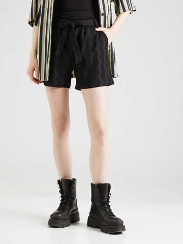 GARCIA Regular Shorts in Schwarz: predná strana