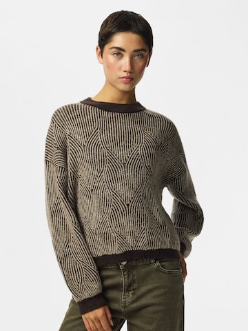 PIECES - Jersey 'PCJenna' en marrón: frente