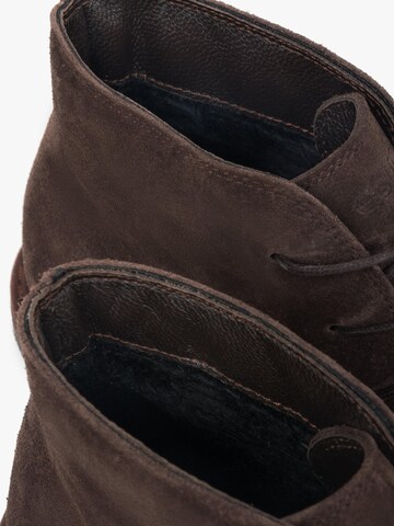 Estro Booties '33-10384' in Brown