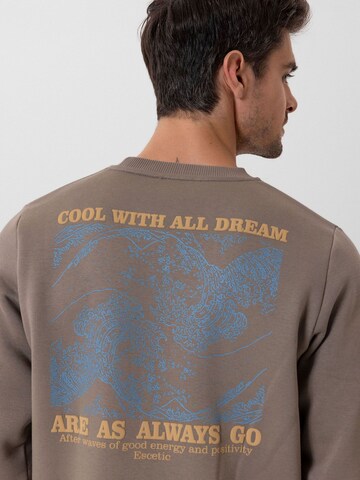 Jacey Quinn Sweatshirt 'Edison' in Brown